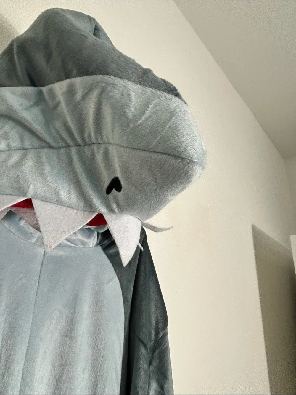 Spirit Halloween Great White Shark Costume Size L/XL - Picture 6 of 14